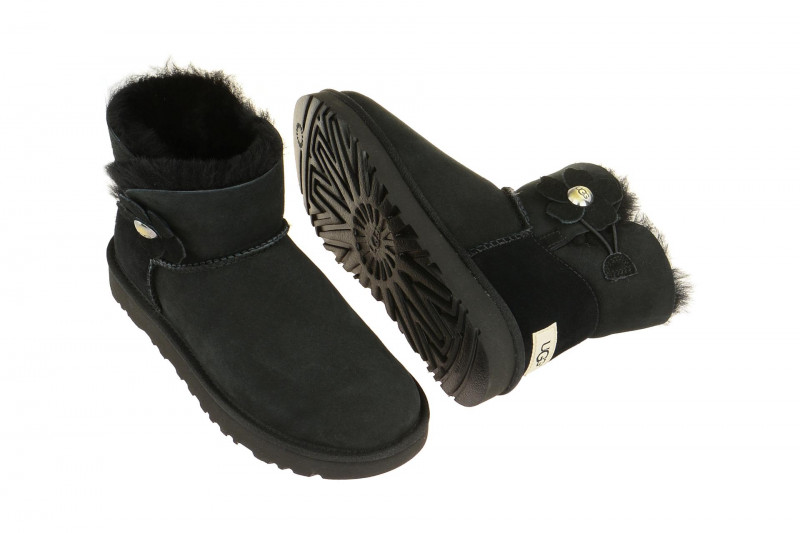 UGG Stiefel schwarz Mini Bailey Button Poppy