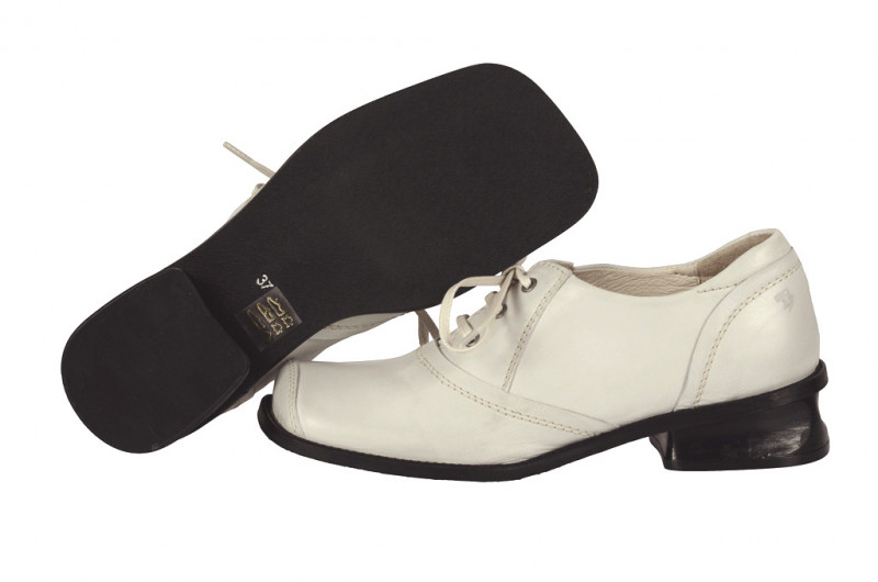 Tiggers Yvonne 1 Schuhe in offwhite weiß karree