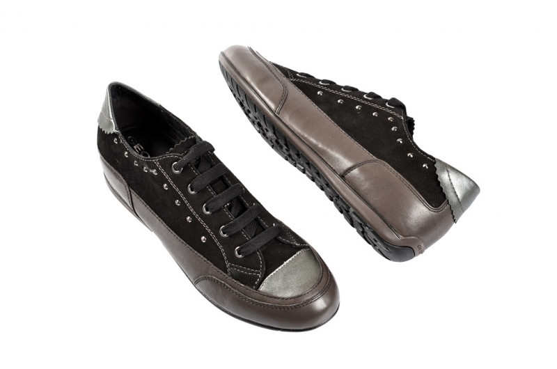 Geox New Moena Schuhe in schwarz dunkelgrau