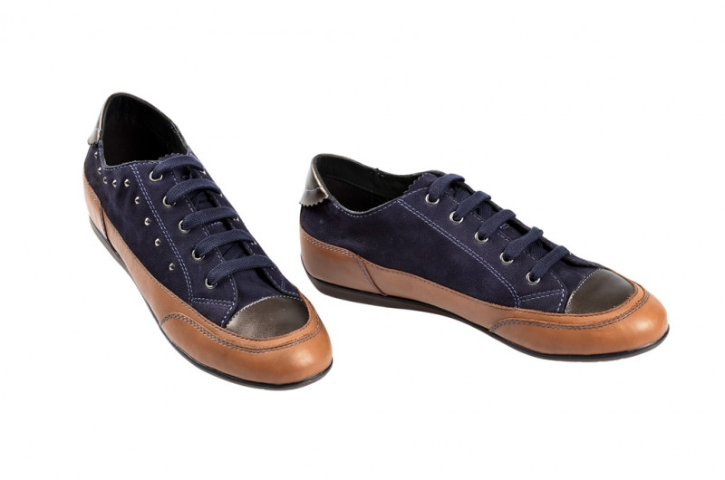 Geox New Moena Schuhe in hellbraun blau