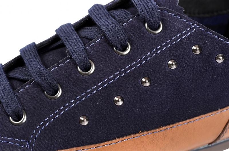 Geox New Moena Schuhe in hellbraun blau