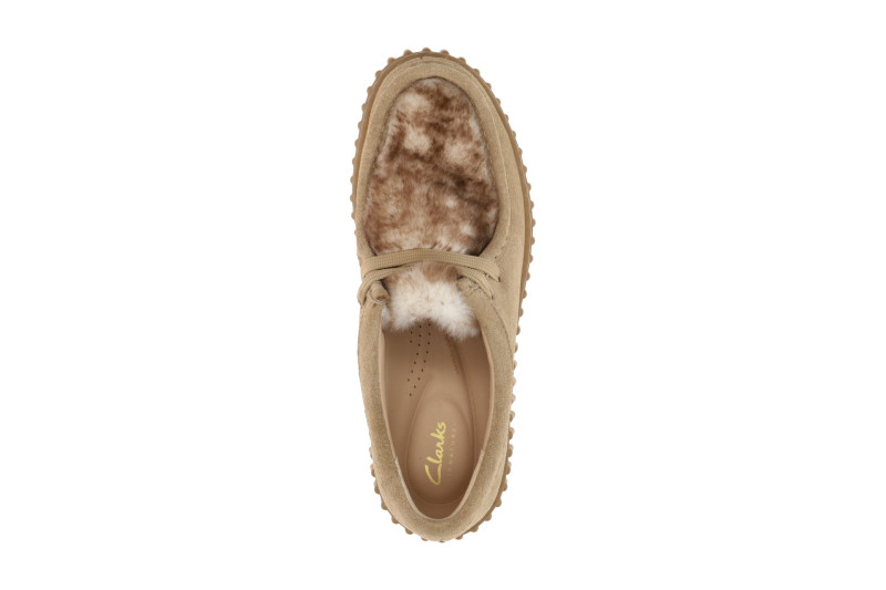 Clarks Torhill Bee Schuhe Mokassin beige sand Fell-Besatz 26327766