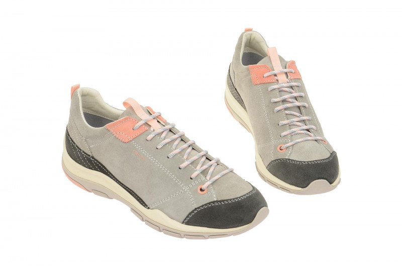 Geox Respira Kander B Sneakers in hellgrau Outdoor Halbschuhe