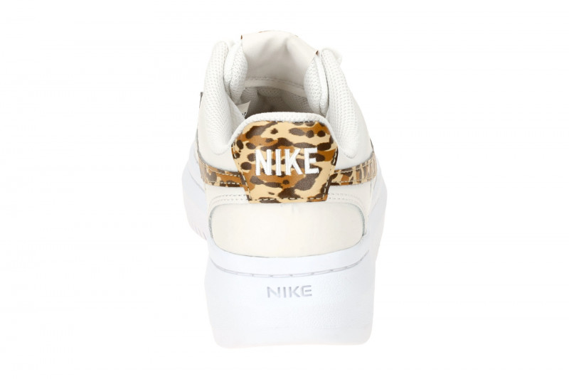 NIKE Court Vision Alta Sneaker beige Damen Plateau DM0113