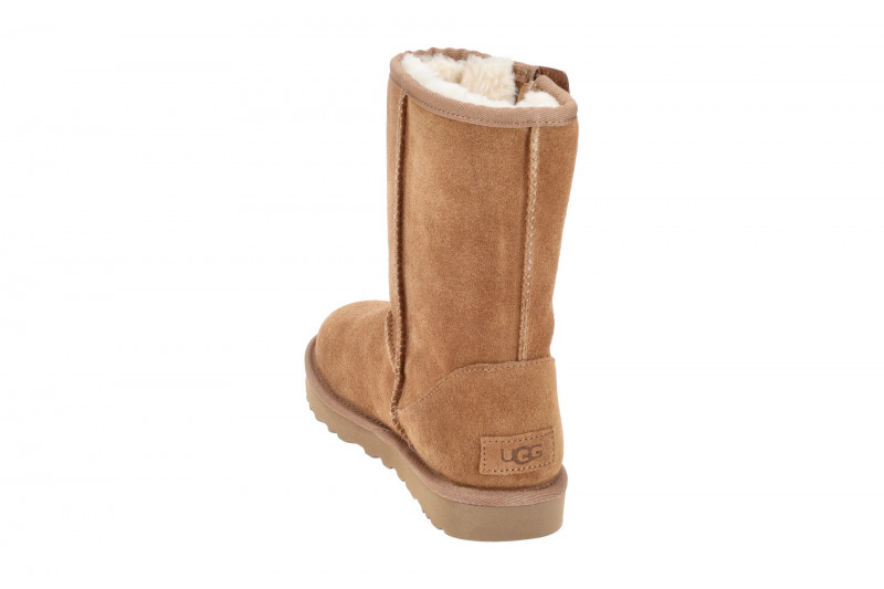 UGG Classic Short Bailey Zip Stiefel braun chestnut 1144043