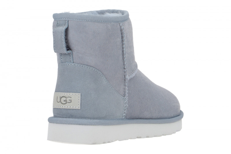 UGG Stiefel hellblau ash-fog Classic Mini II