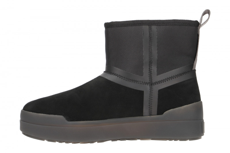 UGG Classic Tech Mini Stiefel schwarz 1116101