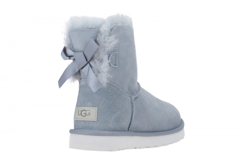 UGG Stiefel hellblau ash-fog Mini Bailey Bow II