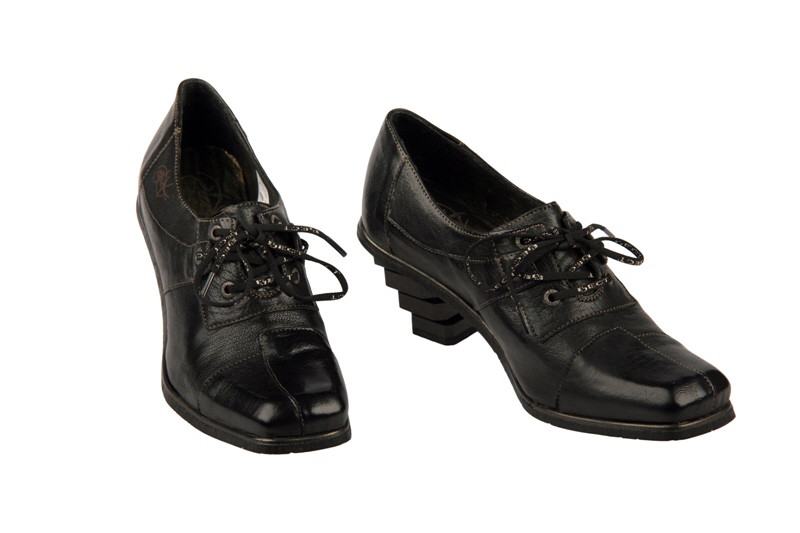 Eject New Square Pumps schwarz