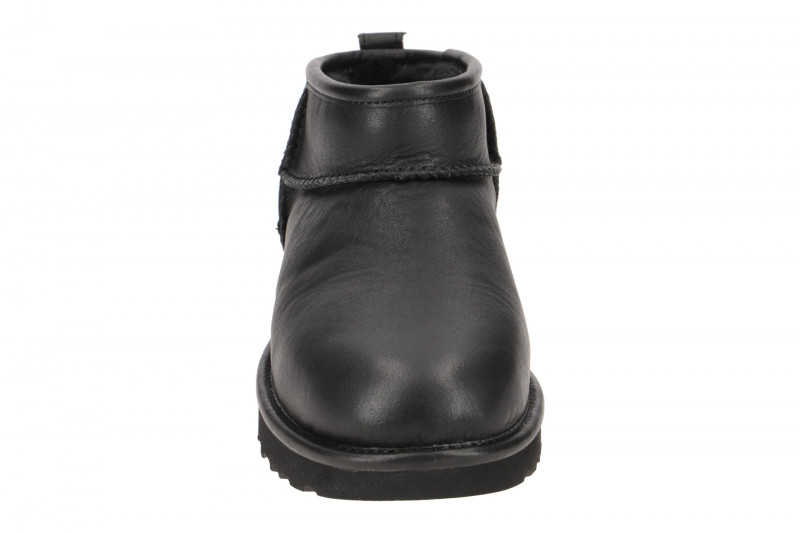 UGG Stiefel schwarz Glattleder Classic Ultra Mini