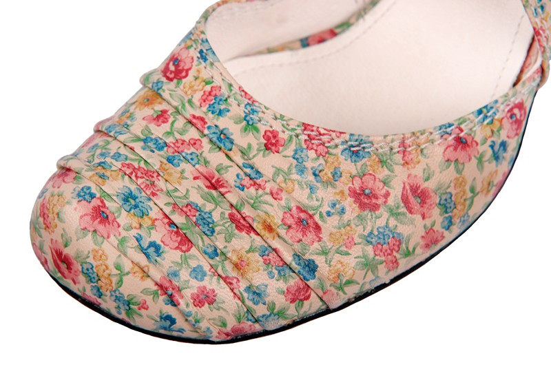 Tiggers Ginger Pumps flower beige